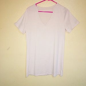Women’s casual keyhole tee size L pink